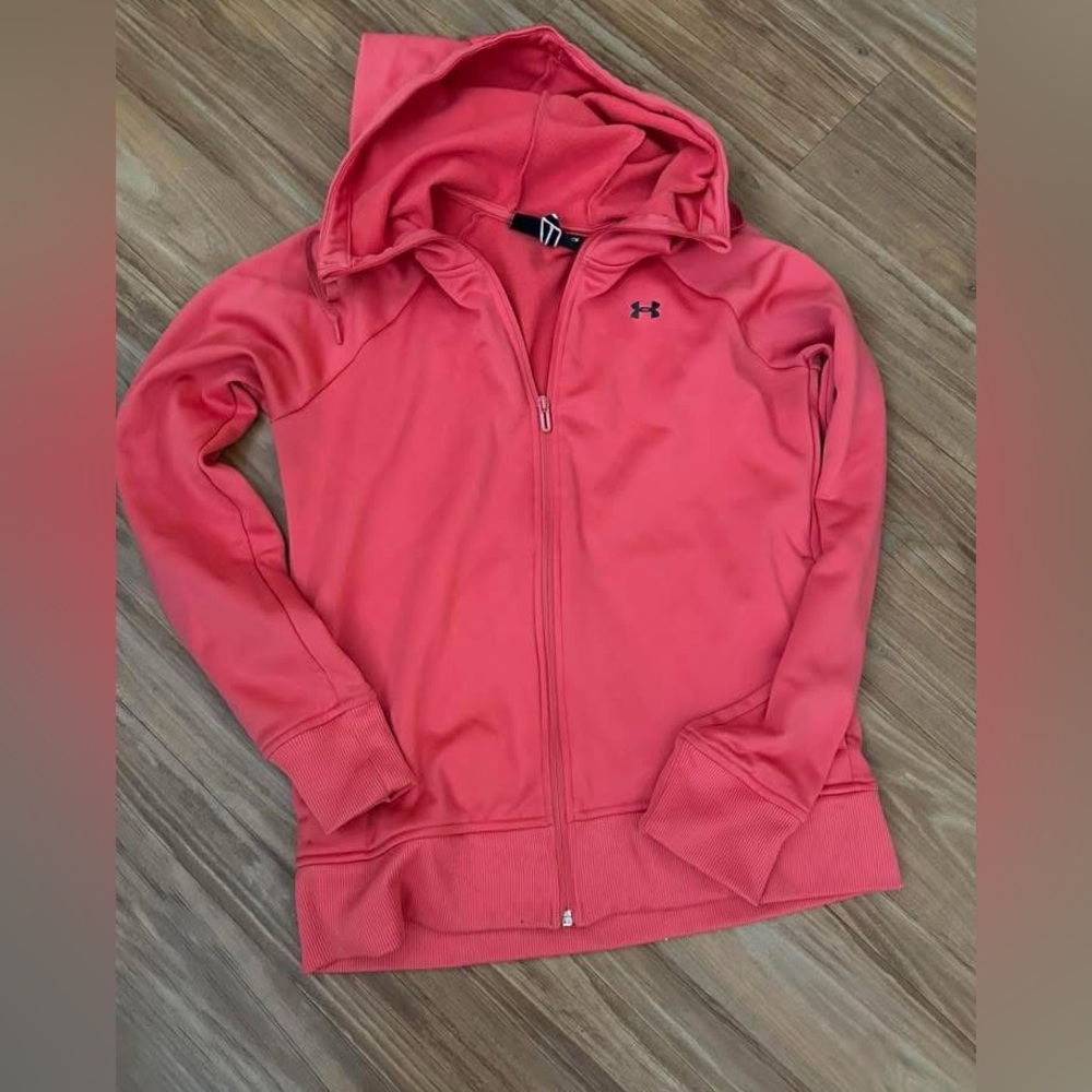 Under Armour size small like new